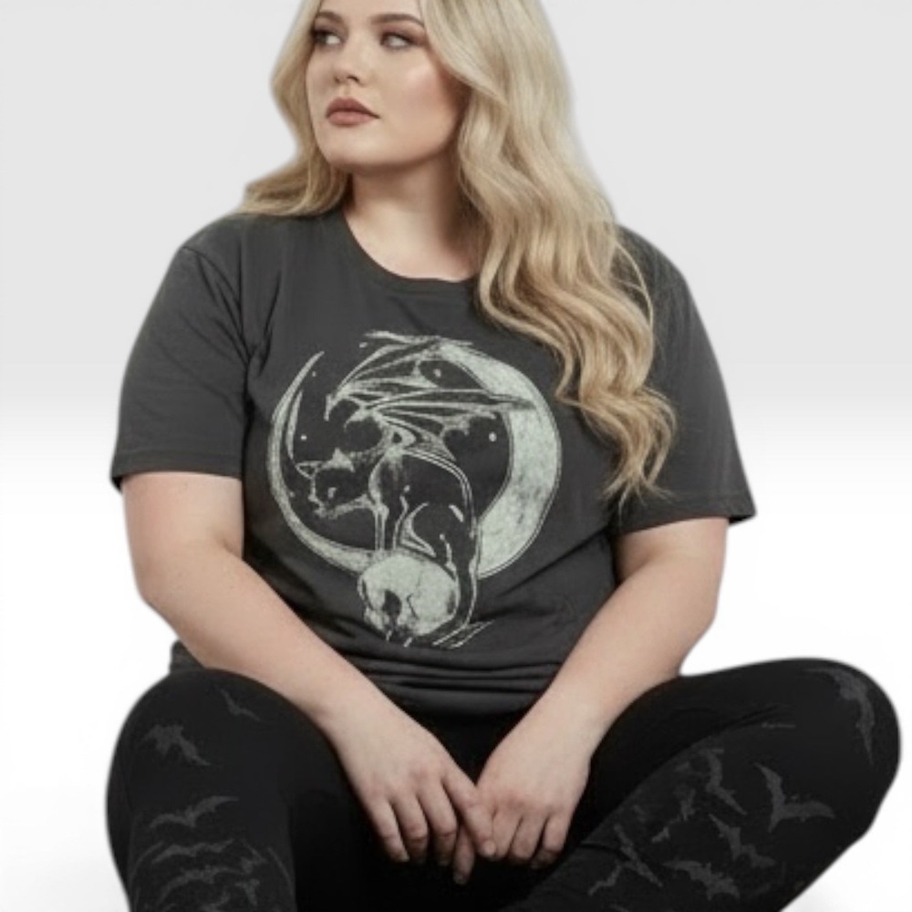 TORRID Nightfall Skull Cat Graphic Oversized Heritage Tee NWT Size 1X - Picture 5 of 11